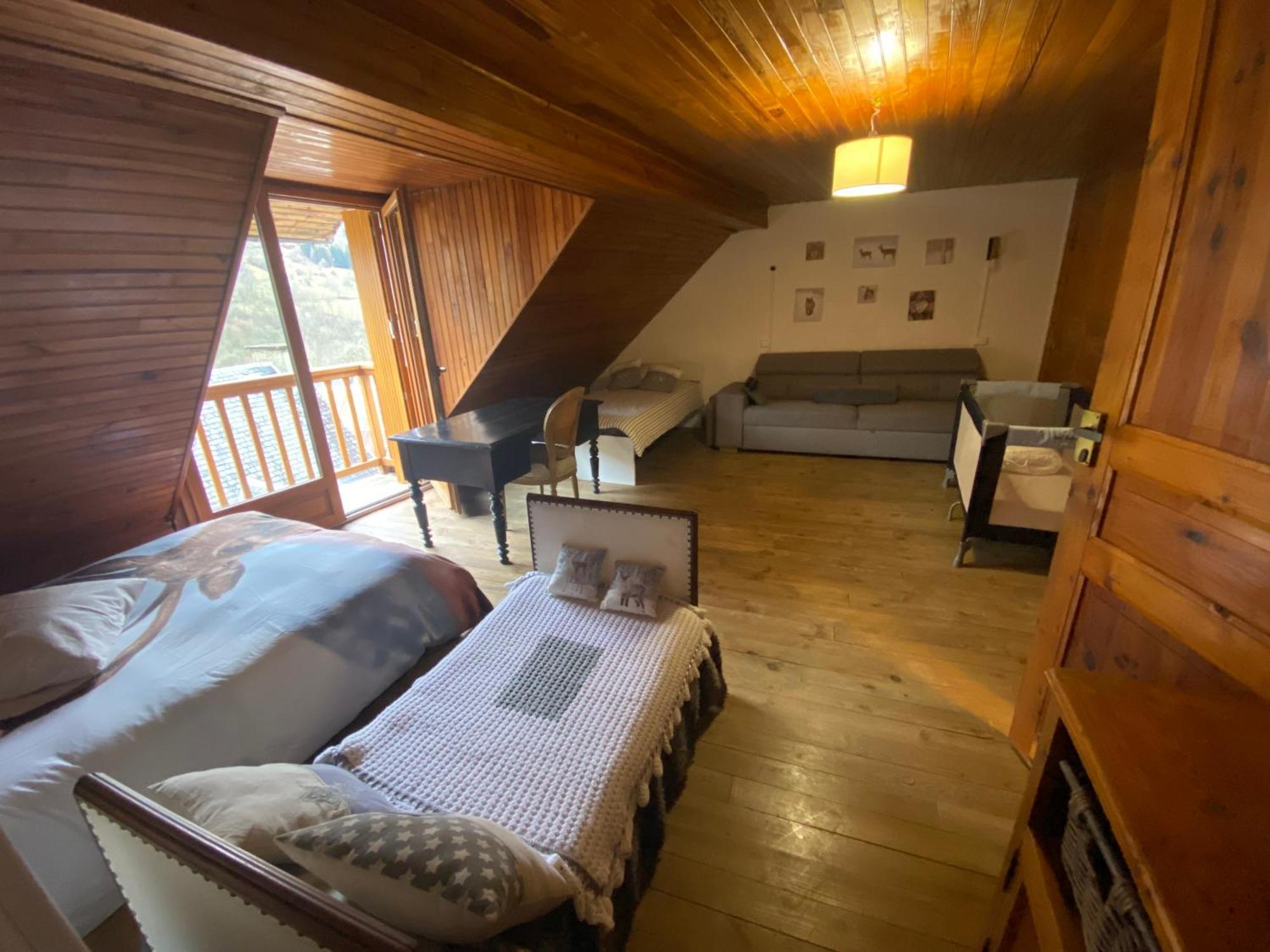Maison Pyrenees Saint-Aventin Exteriör bild